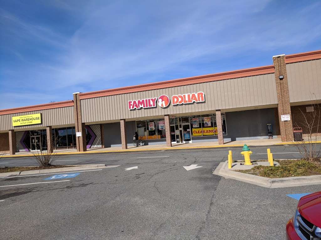 Family Dollar | 461 E Plaza Dr, Mooresville, NC 28115 | Phone: (704) 663-5081