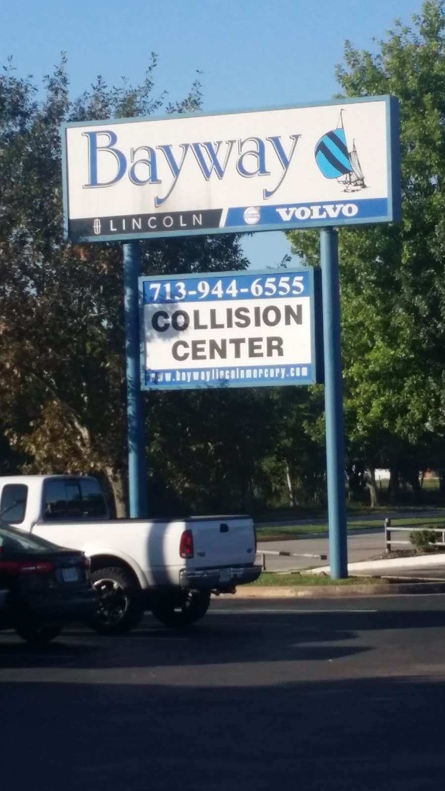 Bayway Collision Center and Body Shop | 5500 S Shaver St, Houston, TX 77034 | Phone: (713) 944-6555