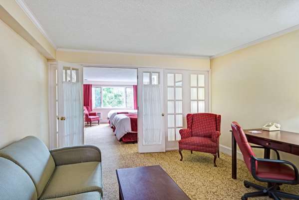 Ramada by Wyndham Seekonk Providence Area | 213 Taunton Ave, Seekonk, MA 02771, USA | Phone: (508) 336-8700