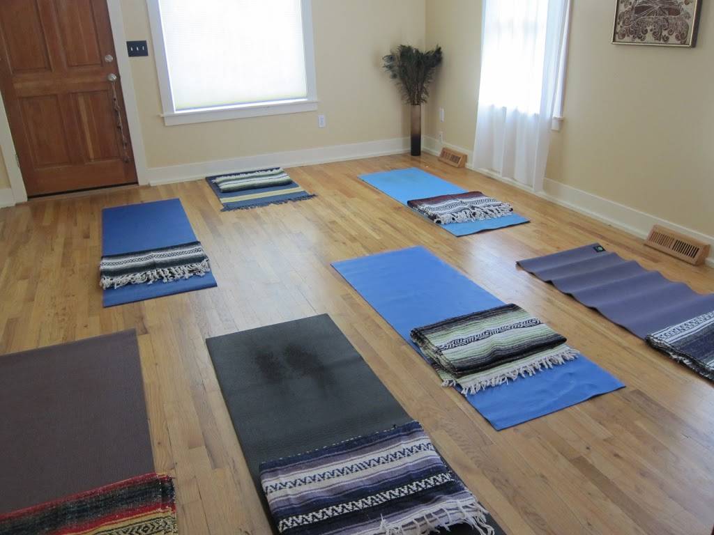 So Hum Yoga & Wellness Bungalow | 1961 S Humboldt St, Denver, CO 80210, USA | Phone: (303) 515-1477