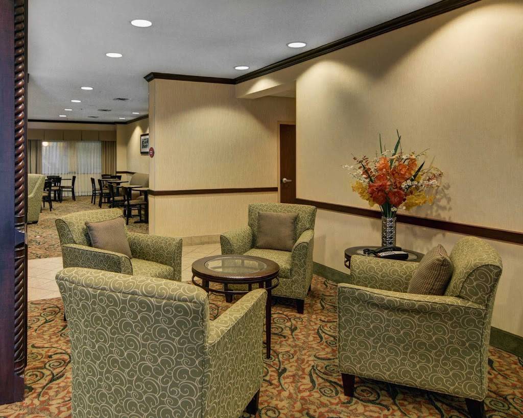 Comfort Suites Fort Worth South | 6450 South Fwy, Fort Worth, TX 76134, USA | Phone: (817) 568-8000