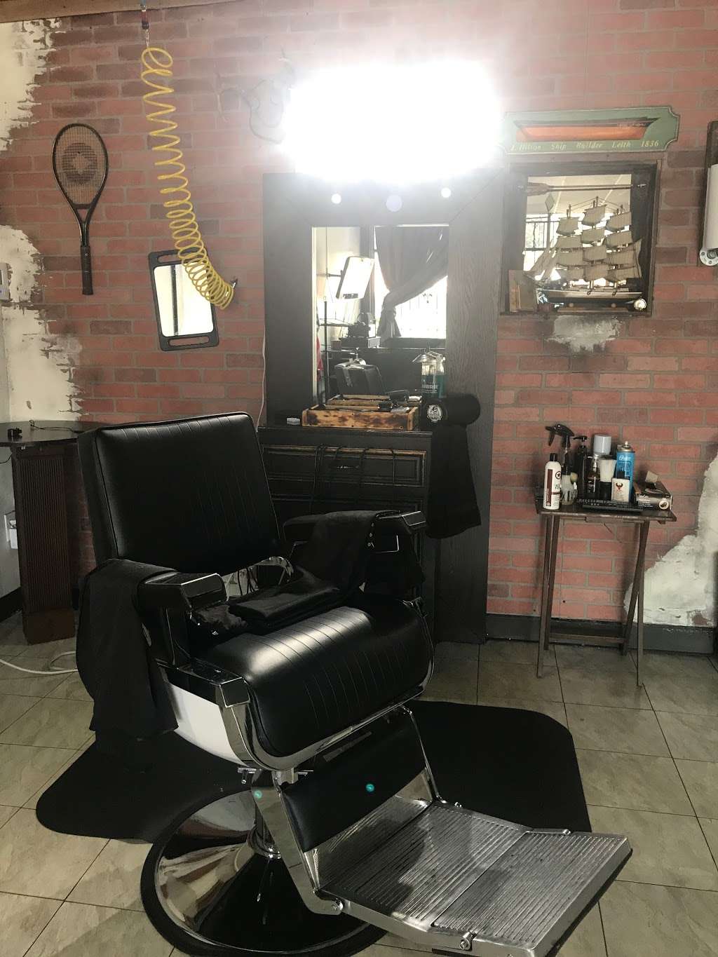 Afterhours Barbershop | 2124 N Main St c, Houston, TX 77009, USA | Phone: (832) 774-3406