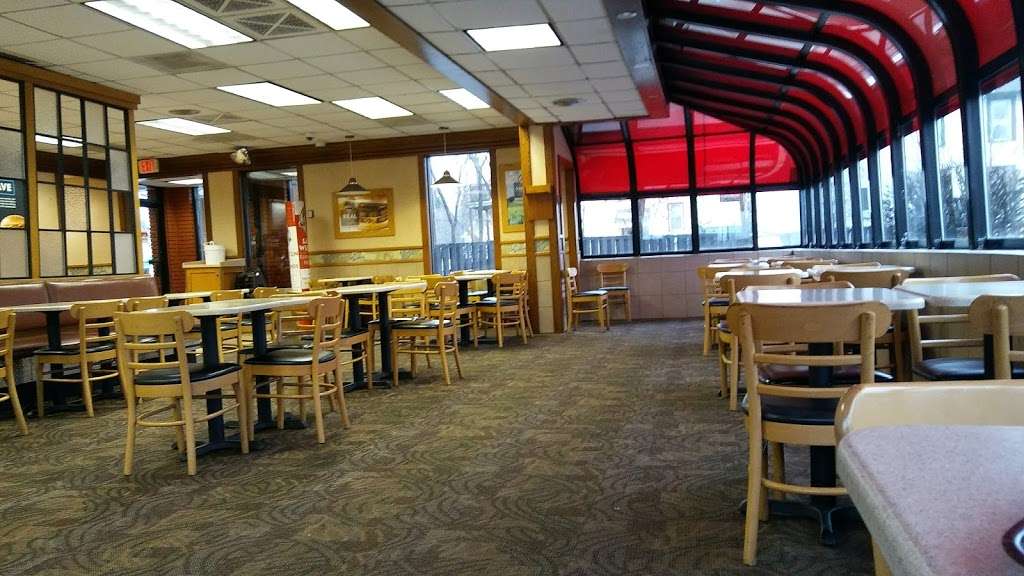 Wendys | 633 W North Ave, Milwaukee, WI 53212, USA | Phone: (414) 263-7397