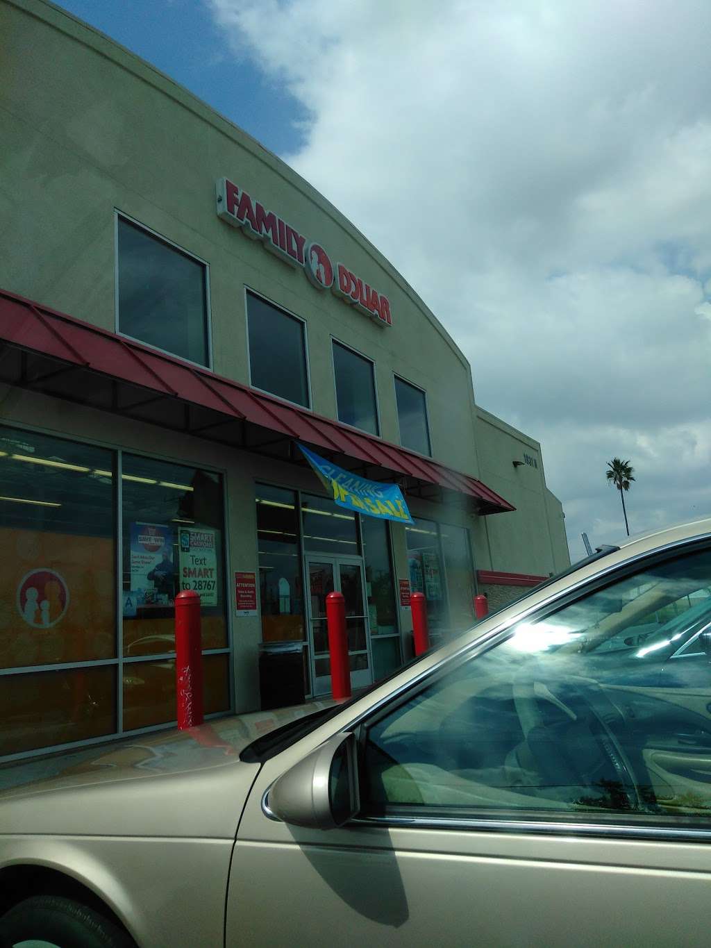 Family Dollar | 1831 N Rancho Ave, Colton, CA 92324, USA | Phone: (909) 361-4834