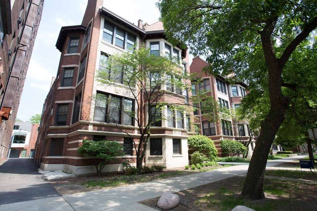 5325 S. Hyde Park Boulevard Apartments | 5325 S Hyde Park Blvd, Chicago, IL 60615, USA | Phone: (773) 825-6651