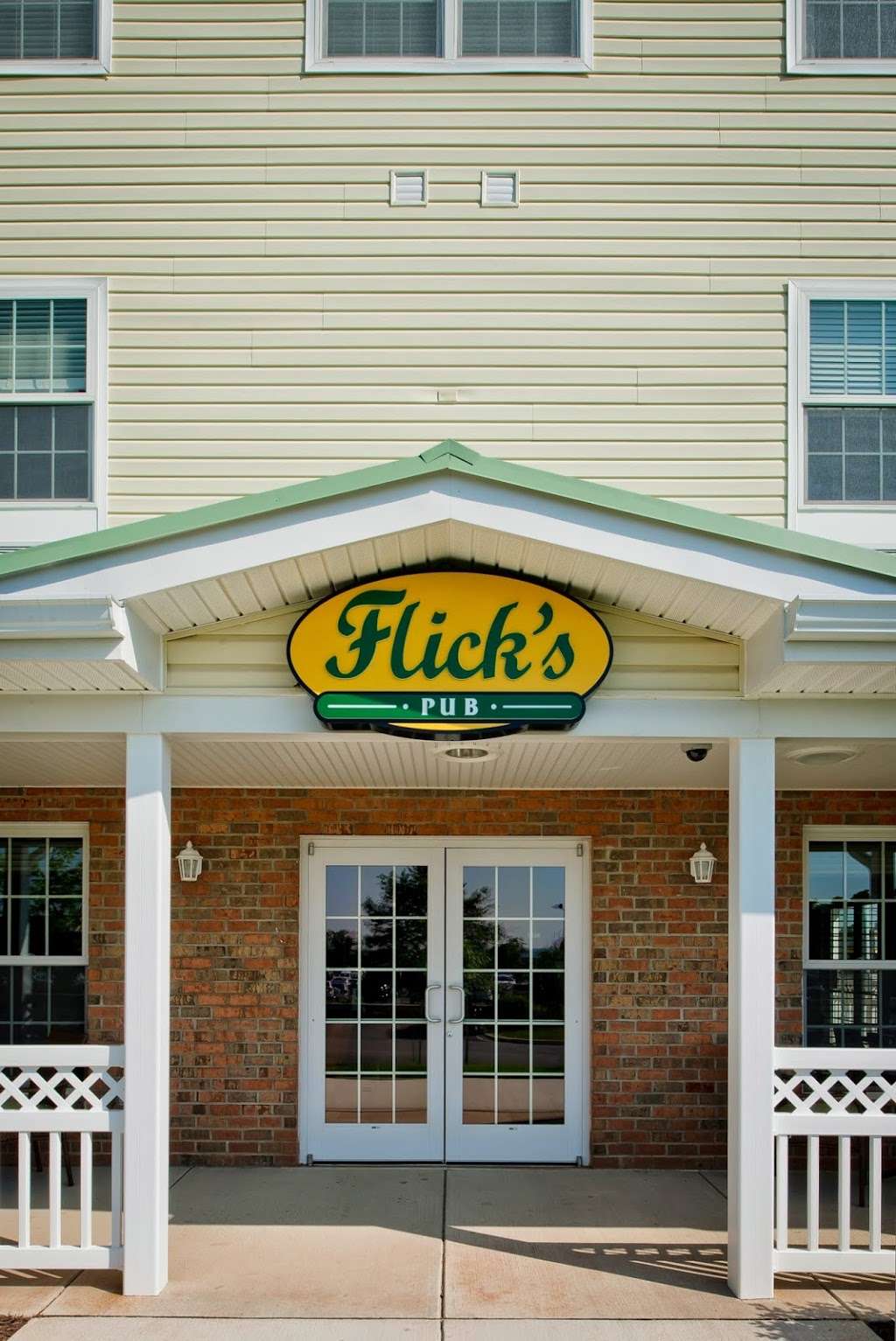 Flicks Pub and Restaurant | 100 Antrim Blvd, Taneytown, MD 21787, USA | Phone: (410) 756-6400