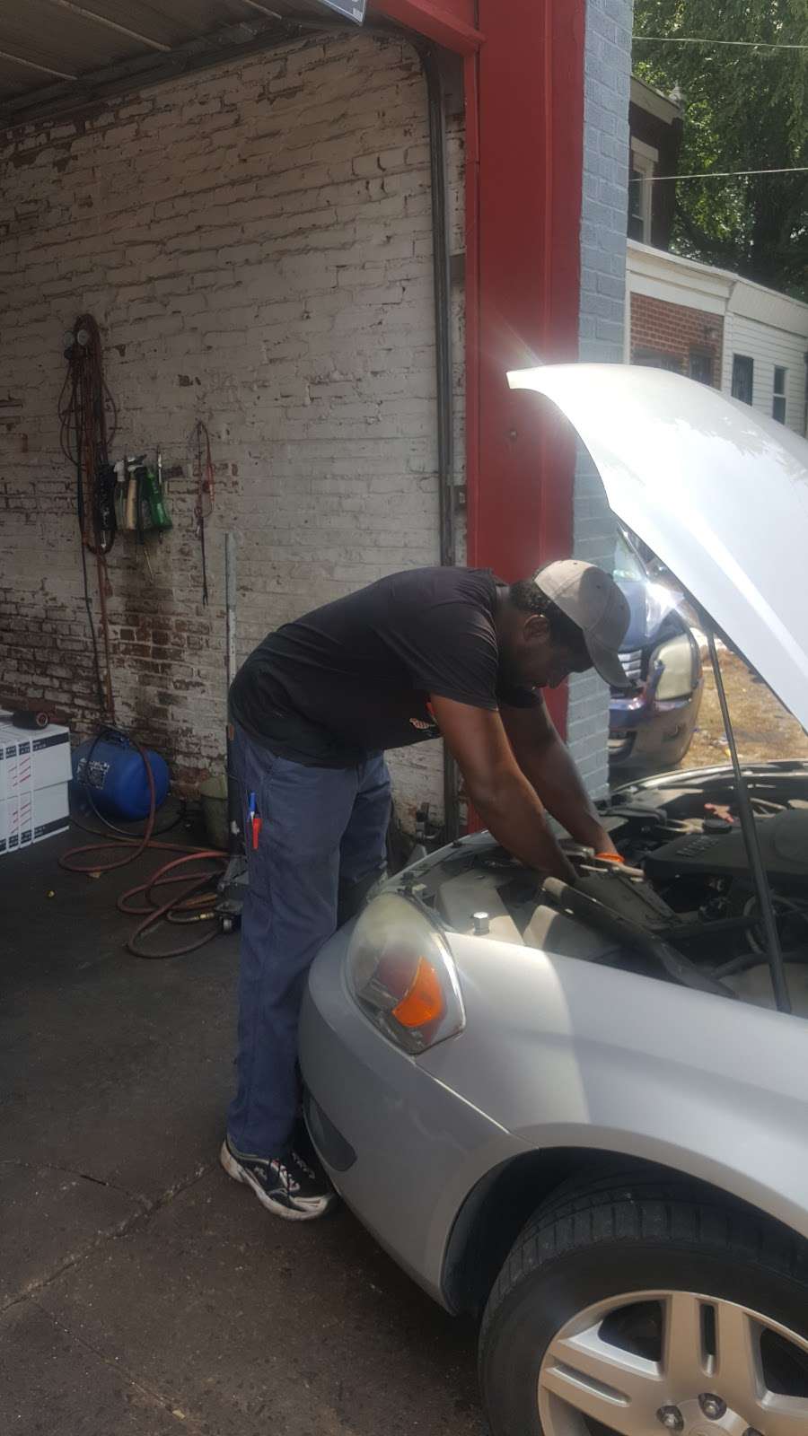 Guys Auto Clinic | 427 N 61st St, Philadelphia, PA 19151, USA | Phone: (215) 474-1022