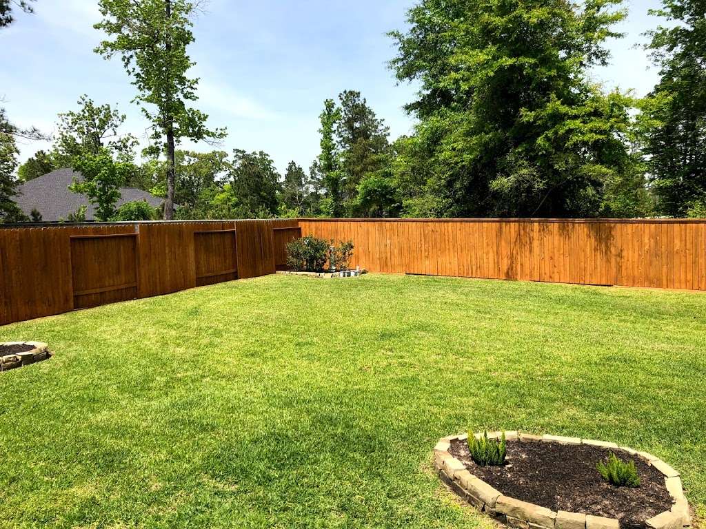 Stain Your Fence? | 14419 Lantana Branch Ln, Humble, TX 77396, USA | Phone: (832) 644-5555