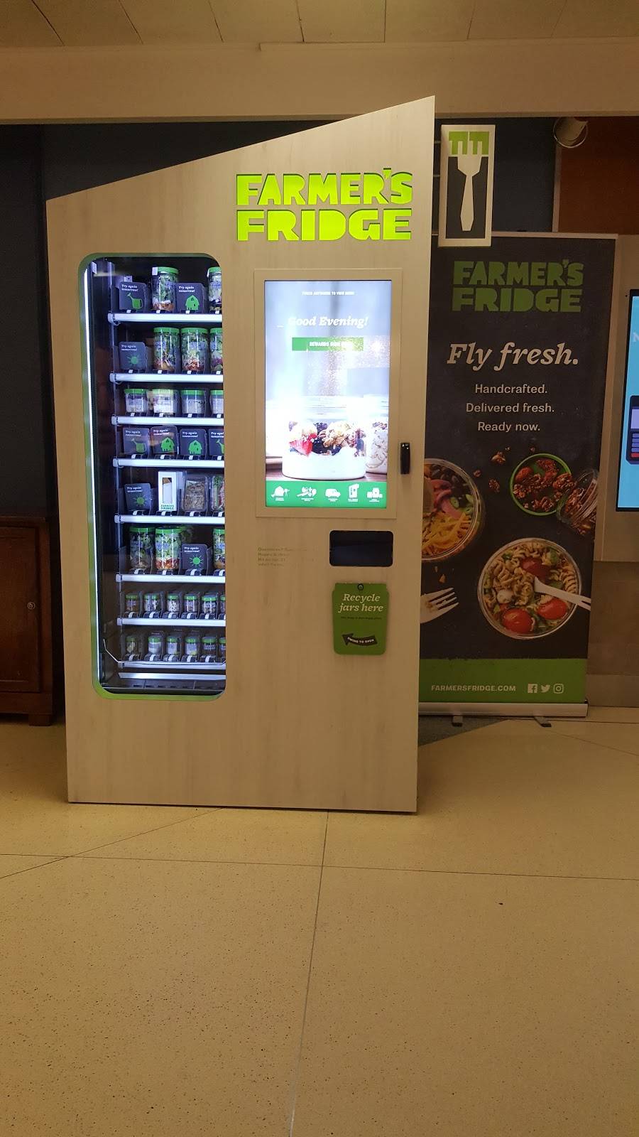 Farmers Fridge | OHare Airport Terminal 2 10000 West OHare Avenue Gate F6, Chicago, IL 60666 | Phone: (312) 229-0099