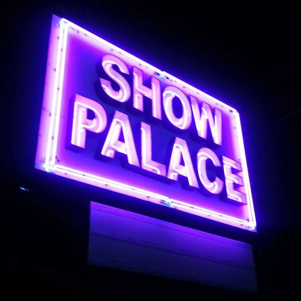 Show Palace | 1411 Spencer Hwy, South Houston, TX 77587, USA | Phone: (713) 943-2990