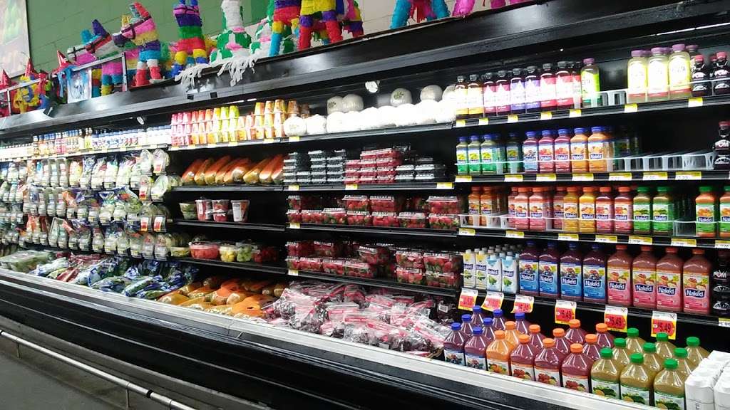 Superior Grocers | 3831 Martin Luther King Jr Blvd, Lynwood, CA 90262, USA | Phone: (310) 637-9415