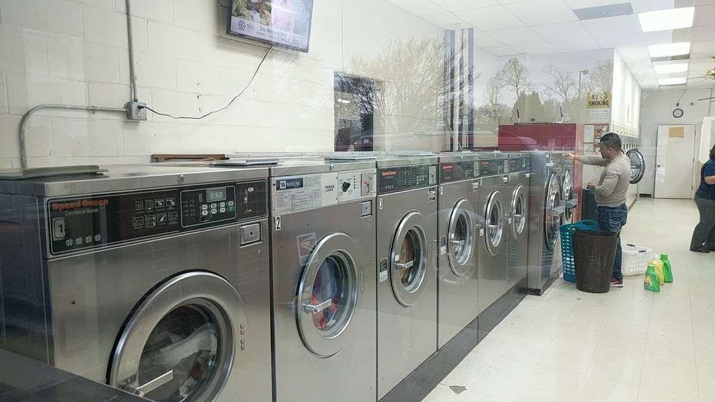 Pebble Creek Laundry | 1438 Perfection Ave, Belmont, NC 28012, USA | Phone: (704) 822-0332