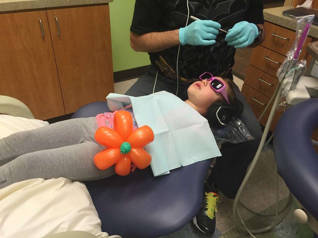 Growing Smiles Pediatric Dentistry | 10722 Potranco Rd Suite 109, San Antonio, TX 78251, USA | Phone: (210) 647-4769