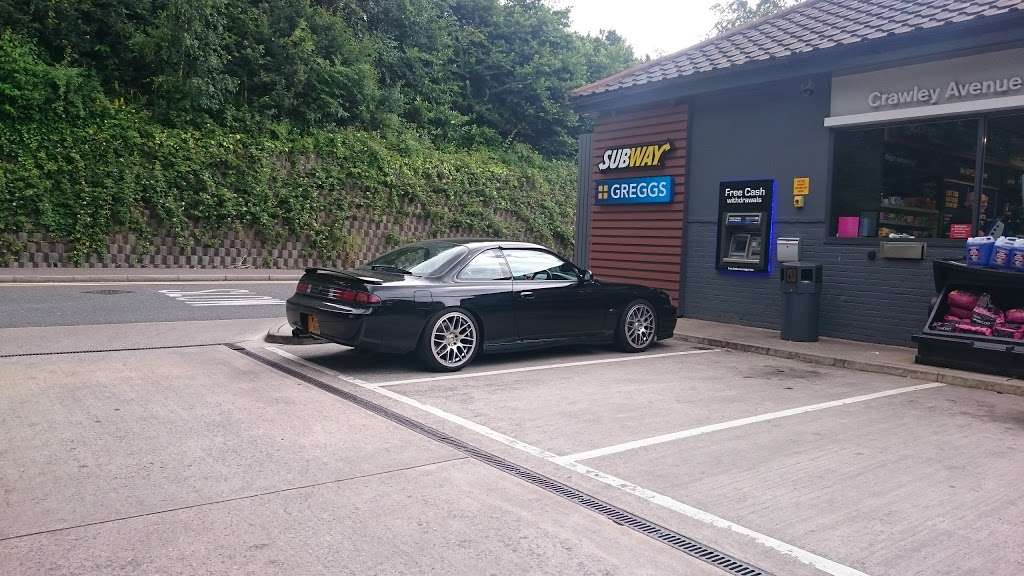 Apple Green Service Station | Crawley Ave, Crawley RH10 8BA, UK | Phone: 01293 614956