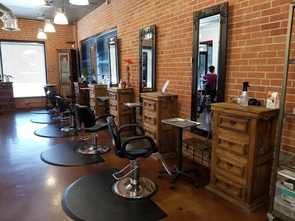 The Village Salon | 120 S Country Club Rd, Tucson, AZ 85716, USA | Phone: (520) 795-3929