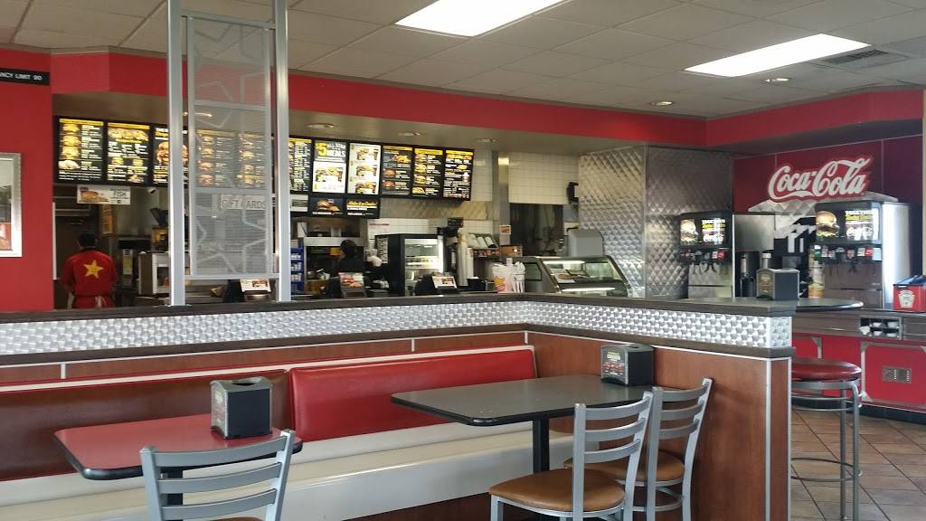 Carls Jr. | 7646 N Blackstone Ave, Fresno, CA 93720, USA | Phone: (559) 261-2760