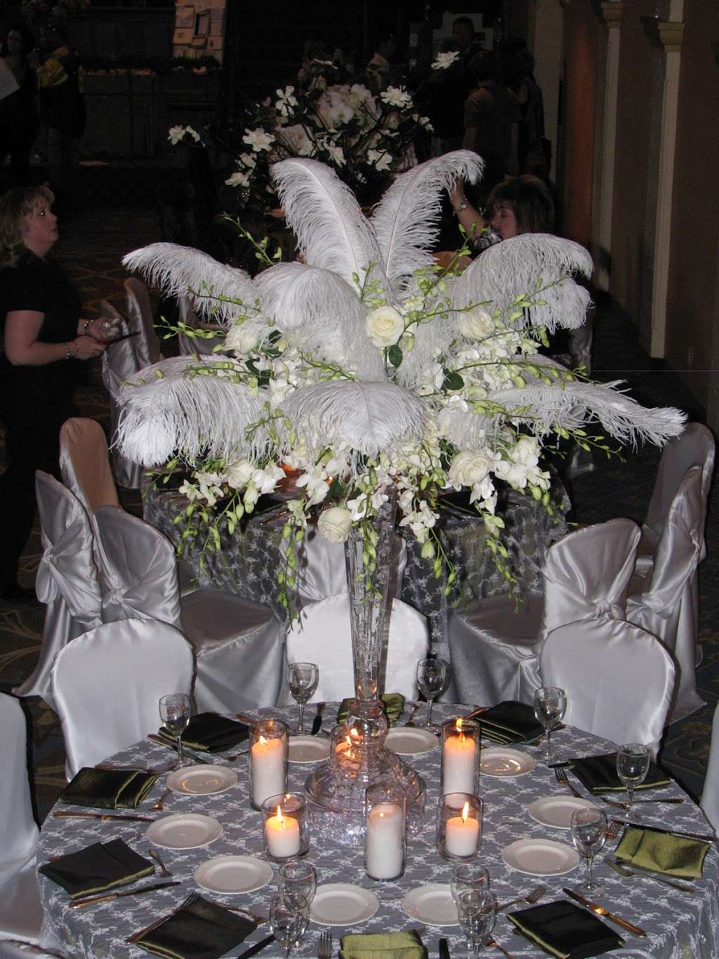Unique Weddings and Flowers | 11127 Evergreen Loop, Corona, CA 92883, USA | Phone: (951) 277-8242