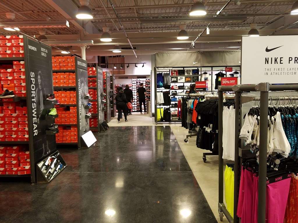 nike outlet pleasant prairie wi