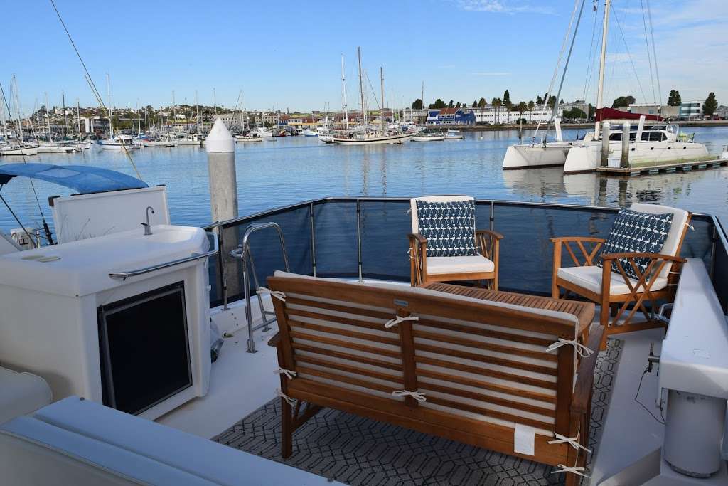 Boat Bed and Breakfast 2240 Shelter Island Dr, San Diego, CA 92106