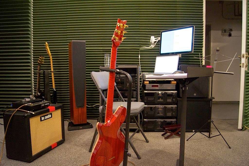 Craig Beck Guitar & Bass Lessons | 22118 Alaya Dr, Santa Clarita, CA 91350 | Phone: (661) 296-8685