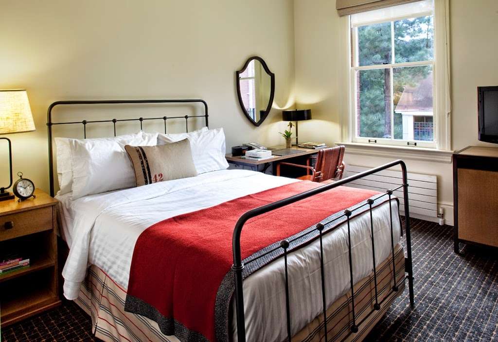 Inn at the Presidio | 42 Moraga Ave, San Francisco, CA 94129, USA | Phone: (415) 800-7356