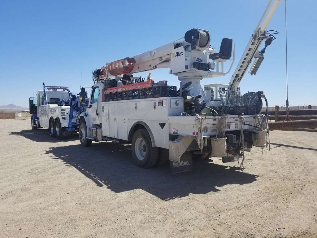 Panorama Truck Repair & Towing Service | 2531 Main St, Barstow, CA 92311, USA | Phone: (760) 255-2555