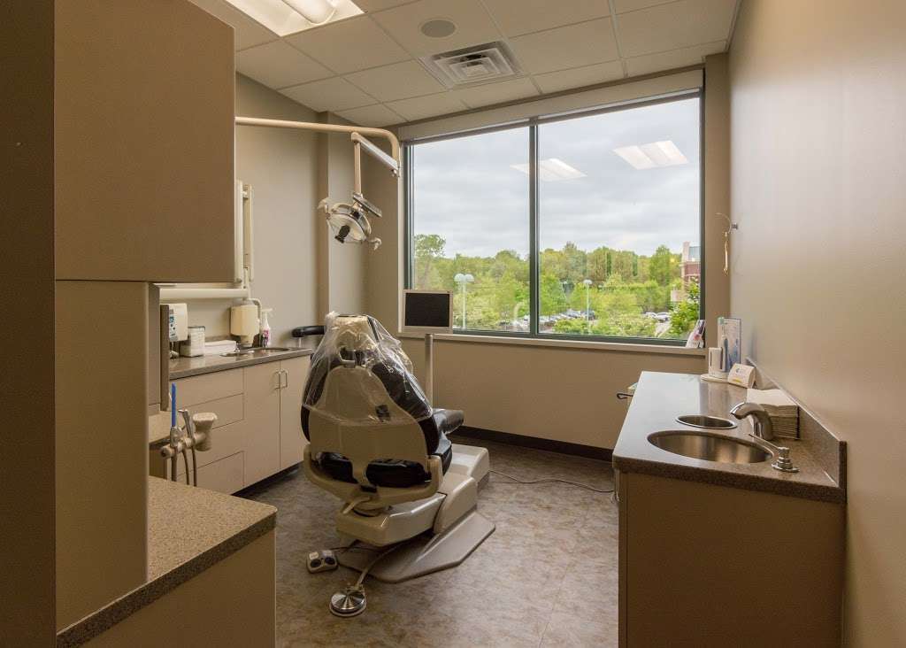 McKnight Signature Dental | 3400 College Blvd #203, Leawood, KS 66211 | Phone: (913) 948-9710