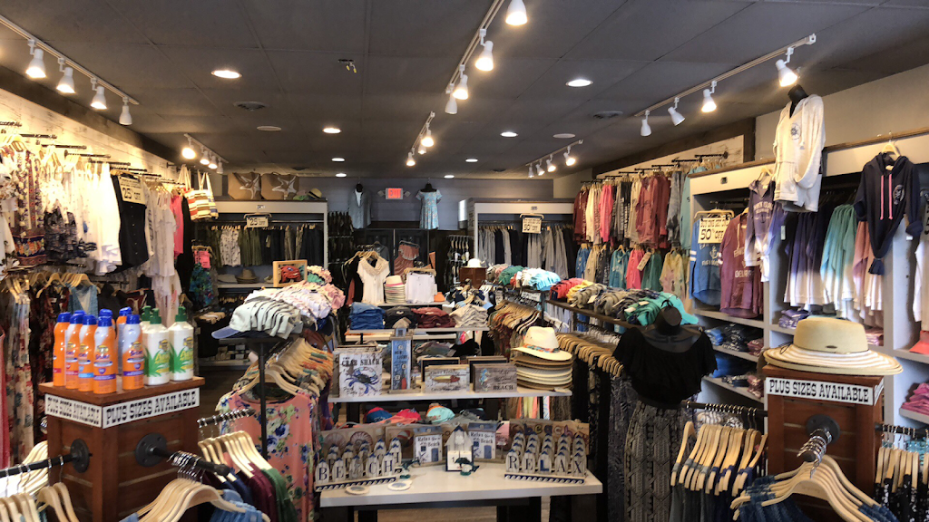 Beach Break Boutique | SUNSHINE PLAZA, 1500 Coastal Hwy #2, Fenwick Island, DE 19944, USA | Phone: (302) 581-0481