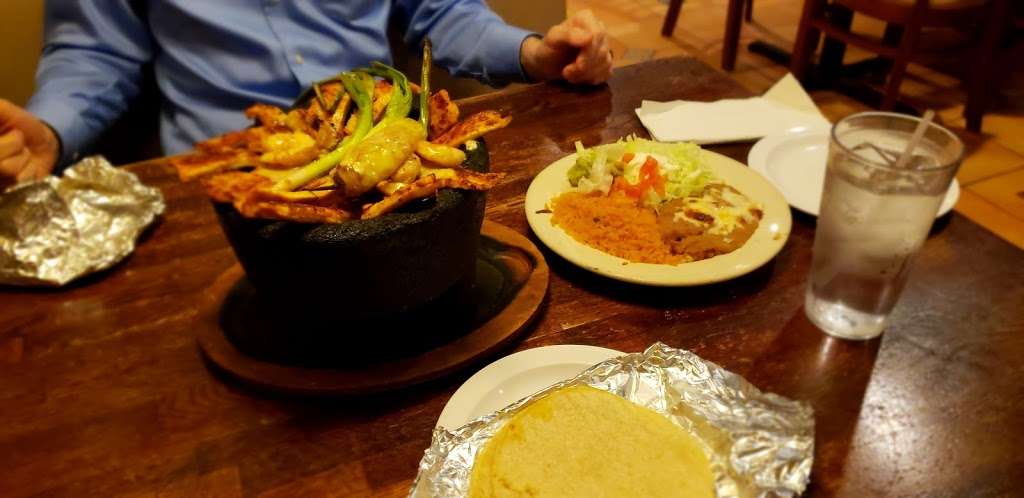 El Tapatio | 707 Milford Rd, Merrimack, NH 03054, USA | Phone: (603) 262-5801