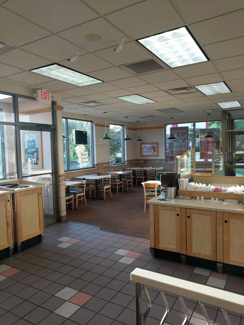 Wendys | 4277 Monroe St, Toledo, OH 43606, USA | Phone: (419) 472-4635