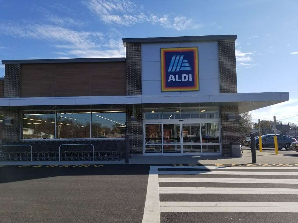 ALDI | 1250 NJ-33, Hamilton Township, NJ 08690, USA | Phone: (855) 955-2534