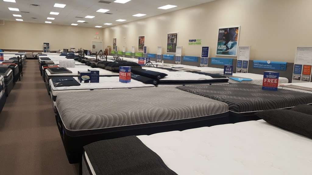 Mattress Warehouse of Pineville | 11410 Carolina Pl Pkwy #101, Pineville, NC 28134, USA | Phone: (704) 752-3194