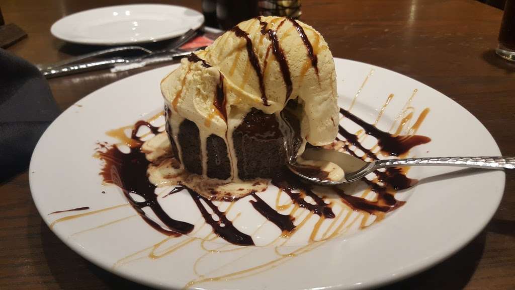 LongHorn Steakhouse | 366 U.S. 9, Woodbridge, NJ 07095, USA | Phone: (732) 750-1006