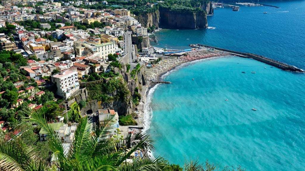 Amalfi Coast Vacation Package | 339 Las Palmas St, Royal Palm Beach, FL 33411, USA | Phone: (914) 673-0400