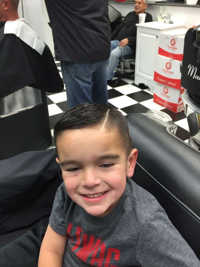Mannys Barber Shop | 148 Main St, Monroe, CT 06468, USA | Phone: (203) 268-0775