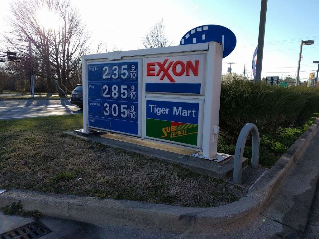 Exxon | 4235 Montgomery Rd, Ellicott City, MD 21043, USA | Phone: (410) 203-2487