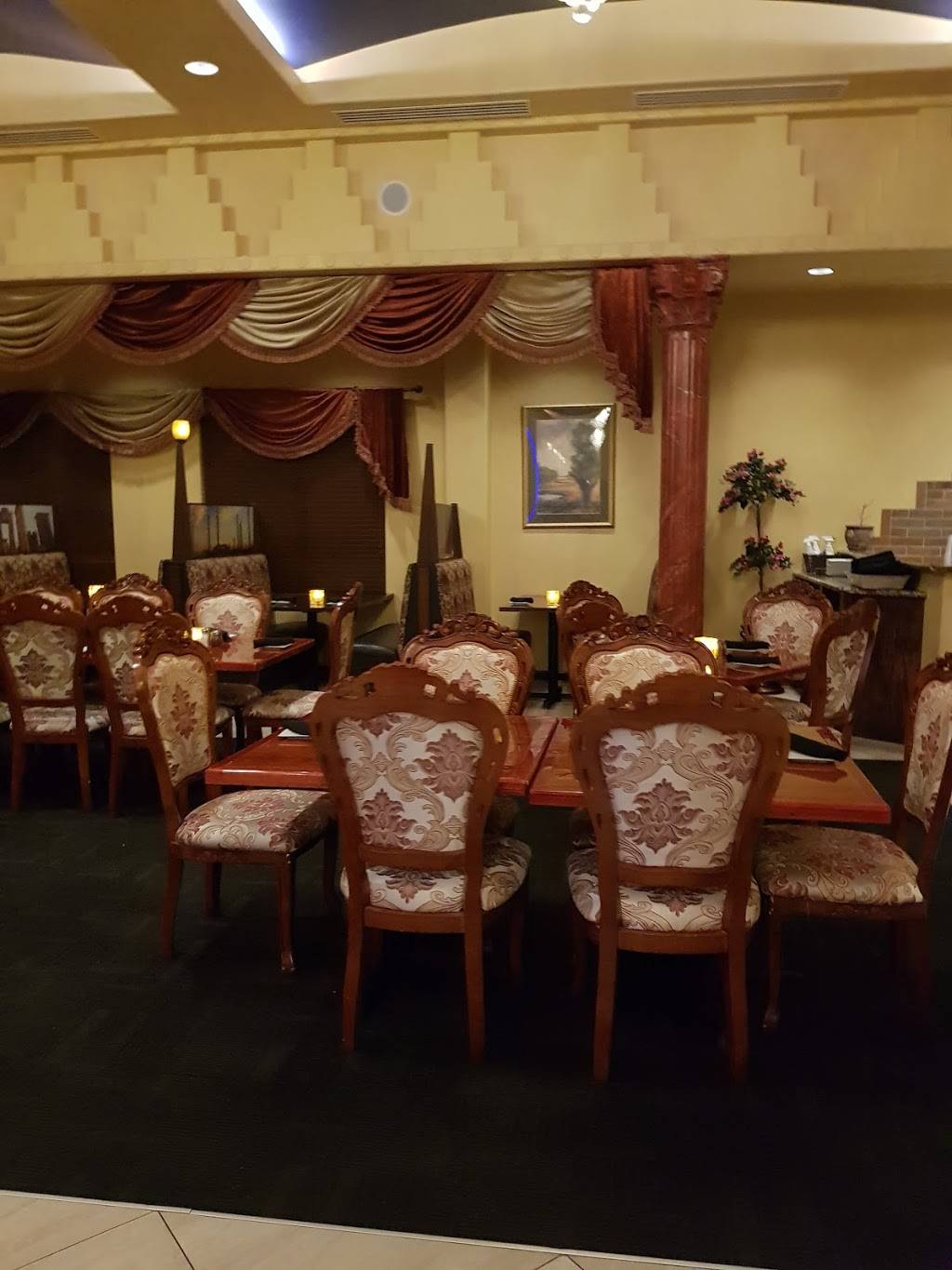 Persian Room | 9290 N Thornydale Rd, Tucson, AZ 85742, USA | Phone: (520) 744-1414