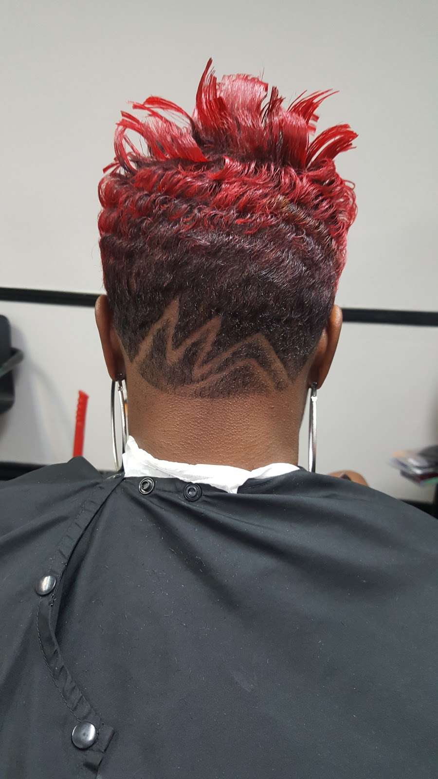 Polks Cut Lounge | 6319 Jensen Dr, Houston, TX 77026, USA | Phone: (832) 713-4694