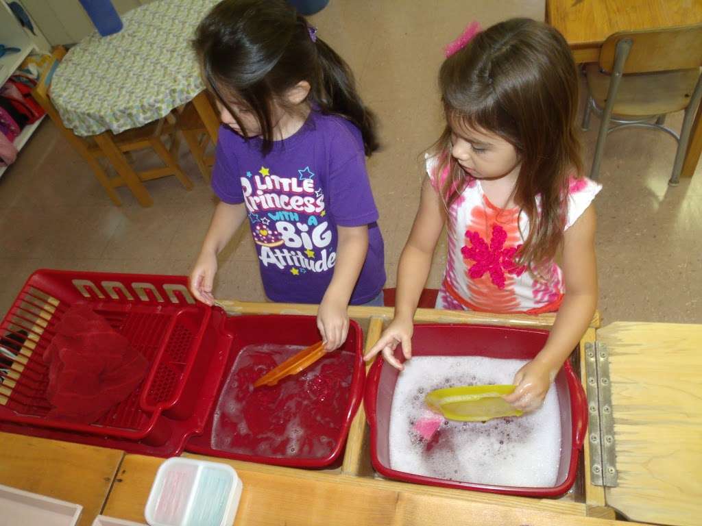 Montessori World School | 11659 Ruby Lake Rd, Orlando, FL 32836 | Phone: (407) 239-6024