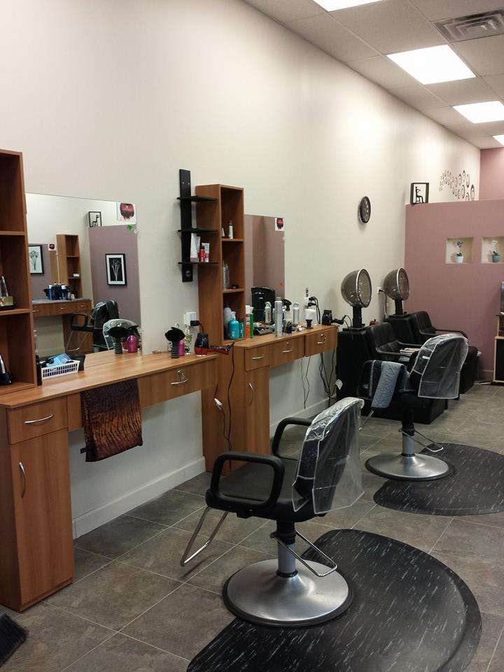 Fantasy Hair Salon | 1813 S Cedar Lake Rd, Round Lake, IL 60073, USA | Phone: (847) 201-1200