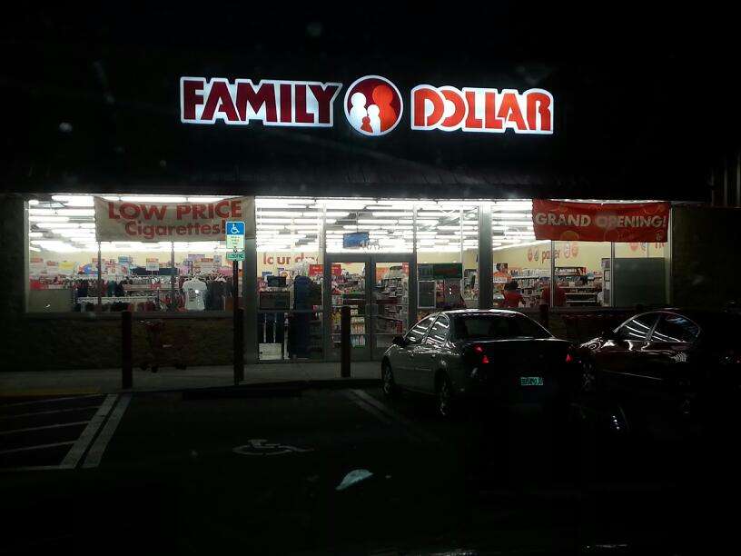 Family Dollar | 106 W Miller St, Fruitland Park, FL 34731, USA | Phone: (352) 323-6118