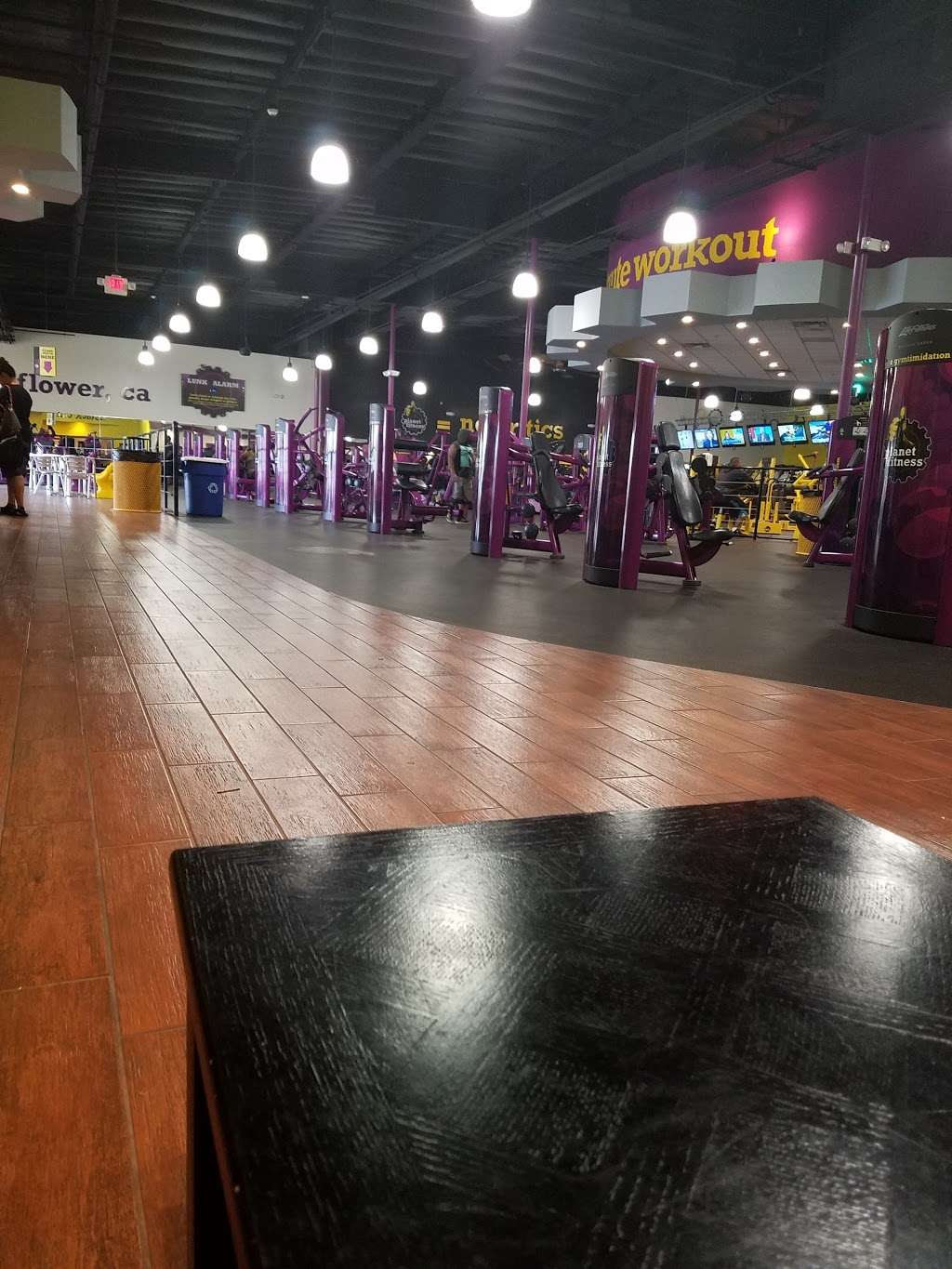 Planet Fitness | 9055 Artesia Blvd, Bellflower, CA 90706 | Phone: (562) 866-8800