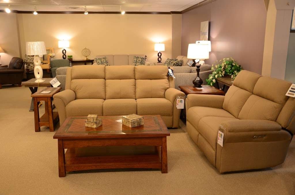 Rolandos Furniture & Appliances | 140 S Broadway St, Coal City, IL 60416 | Phone: (815) 634-2312