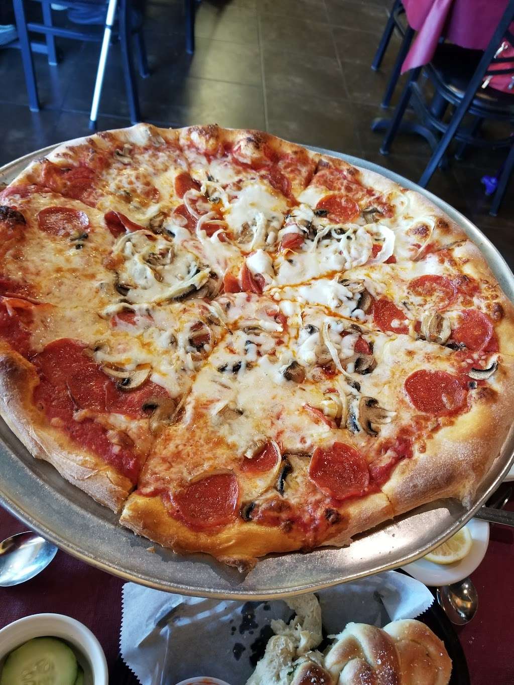 Mamas Pizza & Pasta | 8356 Charlotte Hwy, Fort Mill, SC 29707, USA | Phone: (803) 802-3336