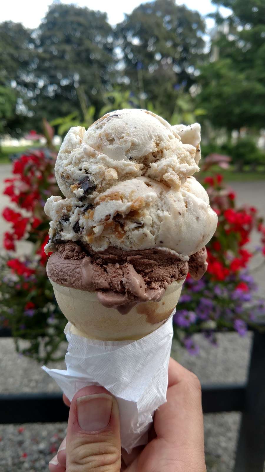 Holy Cow Ice Cream Shop | 51 Church Hill Rd, Newtown, CT 06470, USA | Phone: (203) 426-1359