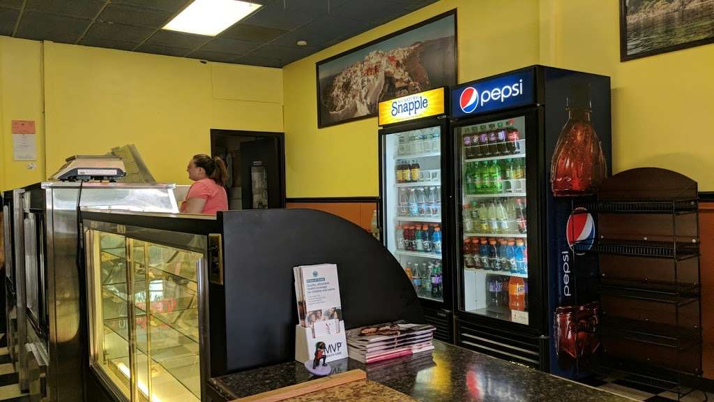 Olive Falafel and Deli | 670 NY-211, Middletown, NY 10941 | Phone: (845) 692-2700