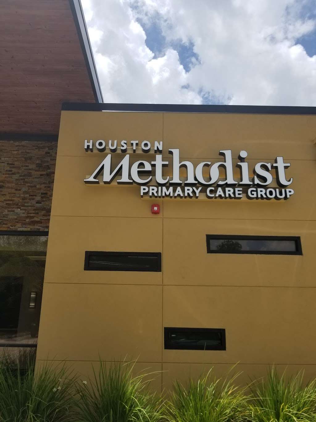 Houston Methodist Primary Care Group | 107 Woodlawn Dr Ste 101, Friendswood, TX 77546 | Phone: (832) 783-1079