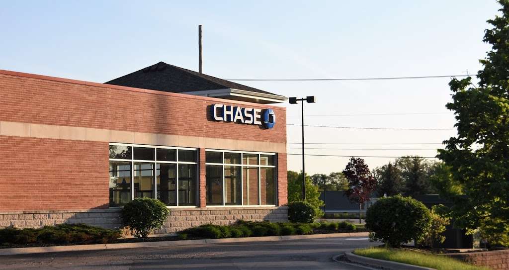 Chase Bank | 2911 Commerce Dr, Johnsburg, IL 60050, USA | Phone: (815) 344-4377