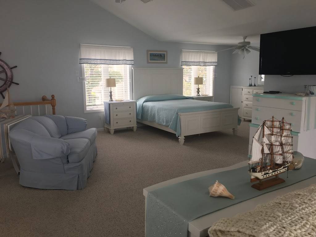 The Beach House, Vacation Home Rental, Hampton Beach NH 03842 | 52 Kings Hwy, Hampton, NH 03842, USA | Phone: (413) 531-3842