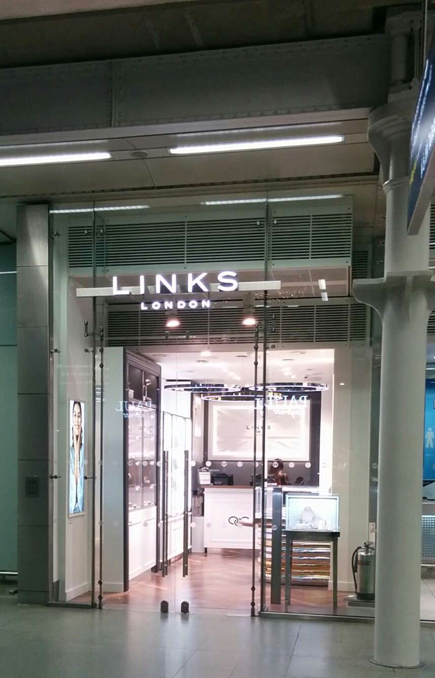 Links of London | Unit, 47 A Euston Rd, Kings Cross, London N1C 4QP, UK | Phone: 020 7713 7340